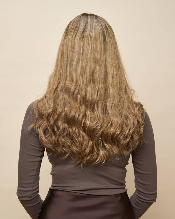 Sunkissed Blonde 22" wavy wig — back