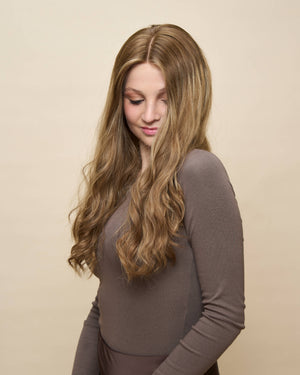 Sunkissed Blonde 22" wavy wig — side
