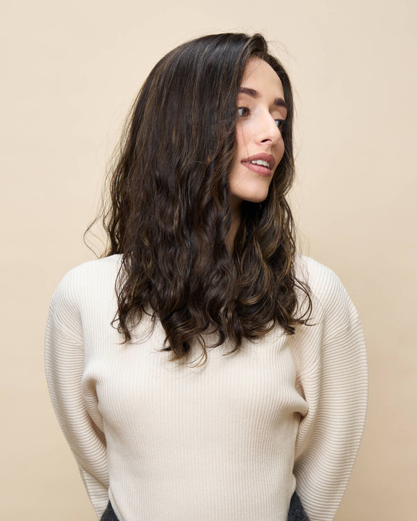Brown + Highlights 18" wavy wig — angled1