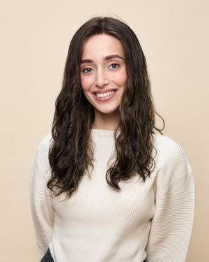 Brown + Highlights 18" wavy wig — front