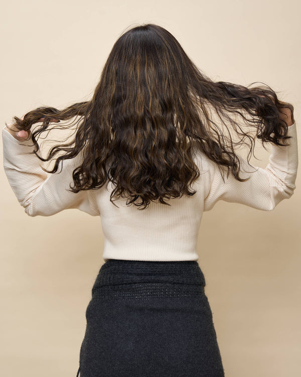 Brown + Highlights 18" wavy wig — side