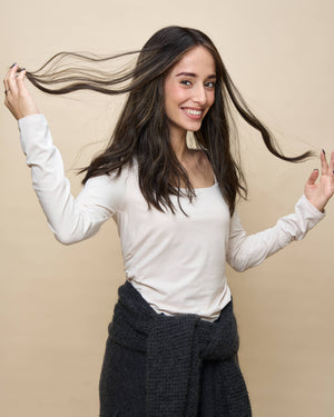 Brown + Highlights 18" straight wig — angled3