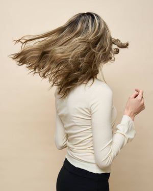 Ashy Dark Blonde 14" straight wig — side